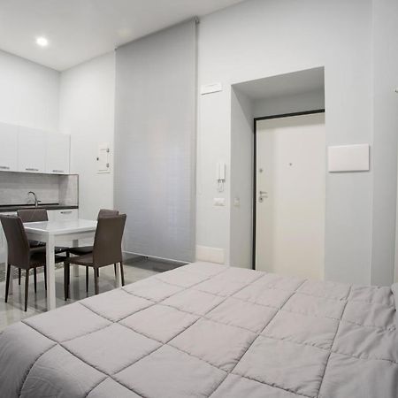 Giovi'S Apartments Кастелламмаре-ди-Стабия Экстерьер фото