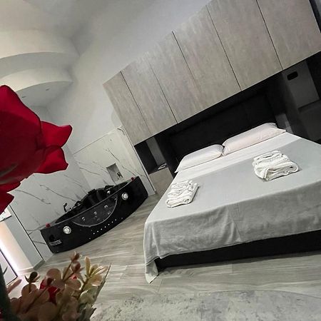 Giovi'S Apartments Кастелламмаре-ди-Стабия Экстерьер фото