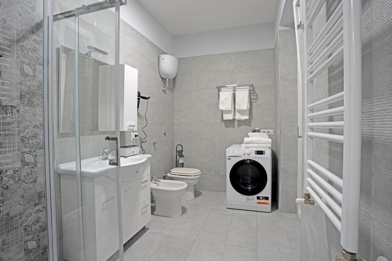 Giovi'S Apartments Кастелламмаре-ди-Стабия Экстерьер фото